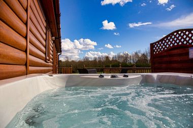 North Yorkshire Dales Pet Friendly Log Cabins With Hot Tubs