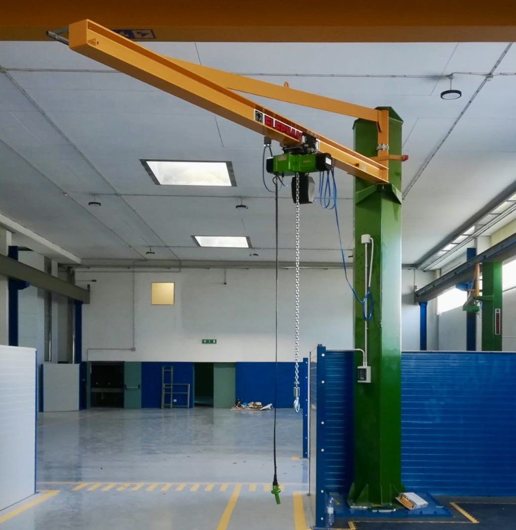 Gru a bandiera a colonna portata 1000kg