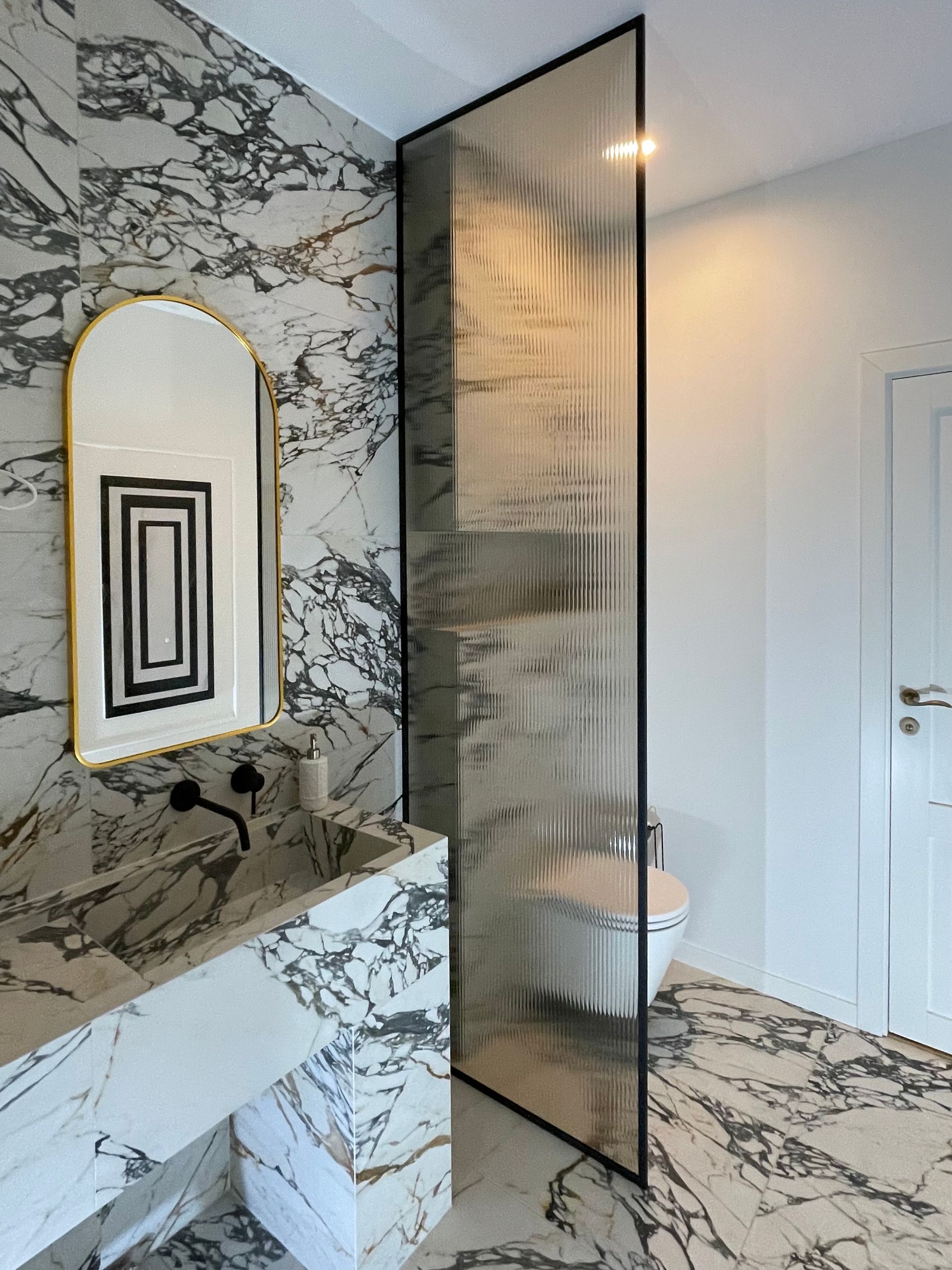 Dušiklaassein - pronks laineklaas, must raam