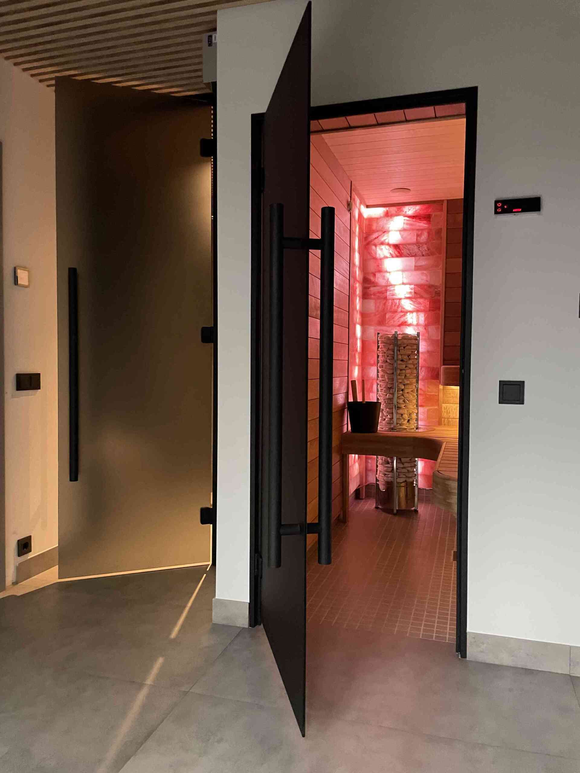 sauna klaasuks lengis hall satiinmatt klaas