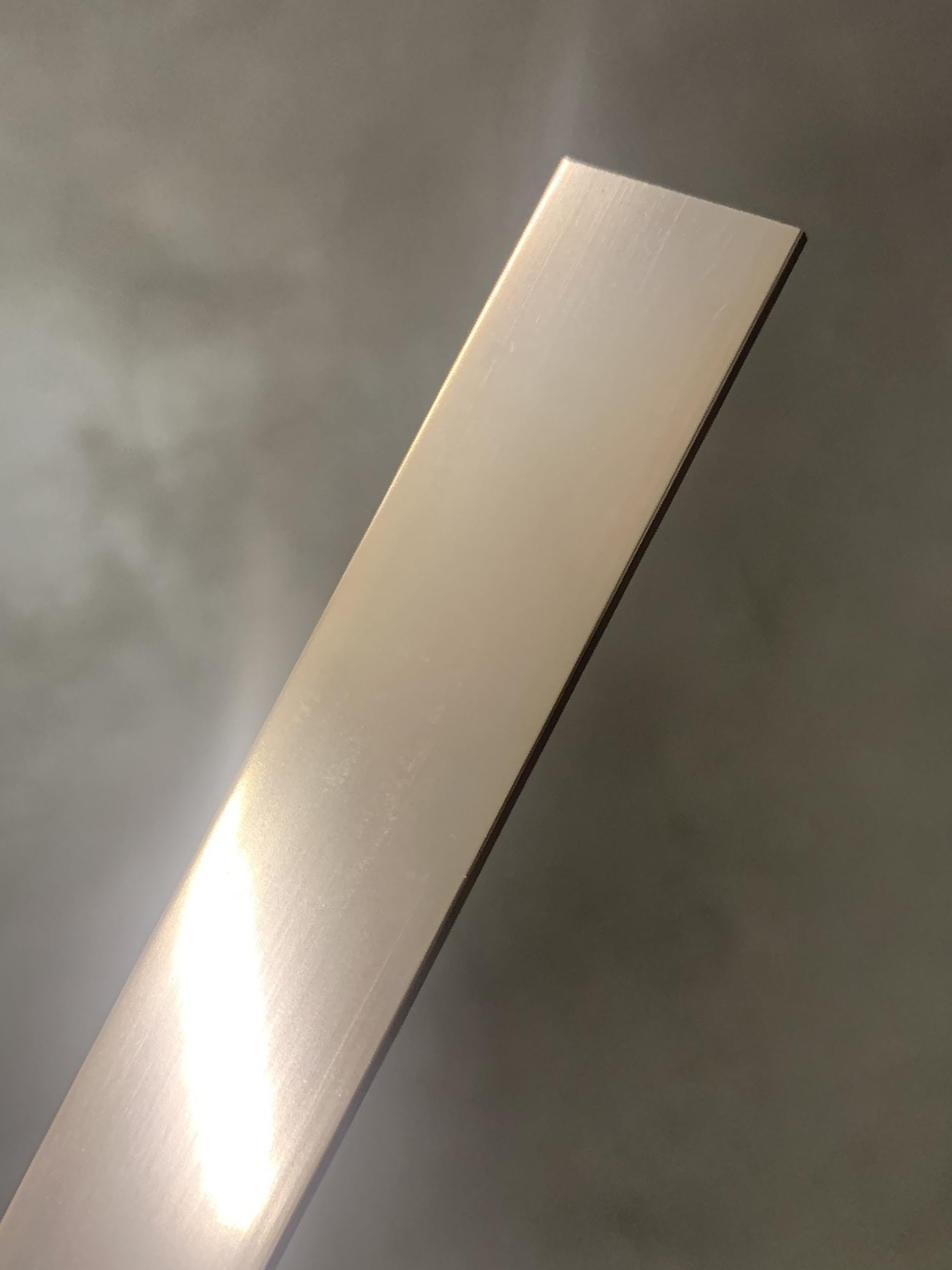 rose gold profiil klaasile