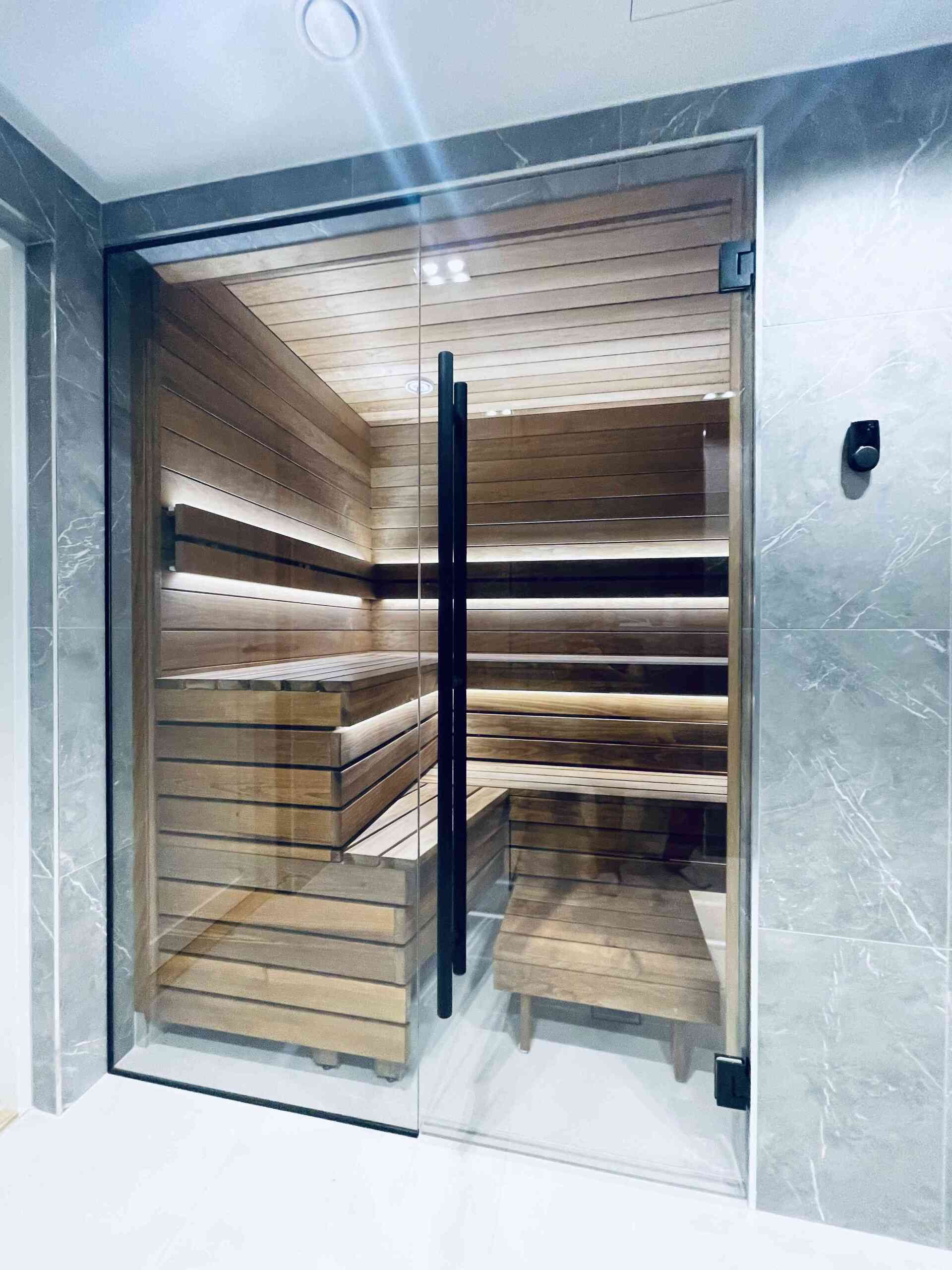 Sauna klaassein sauna klaasuks