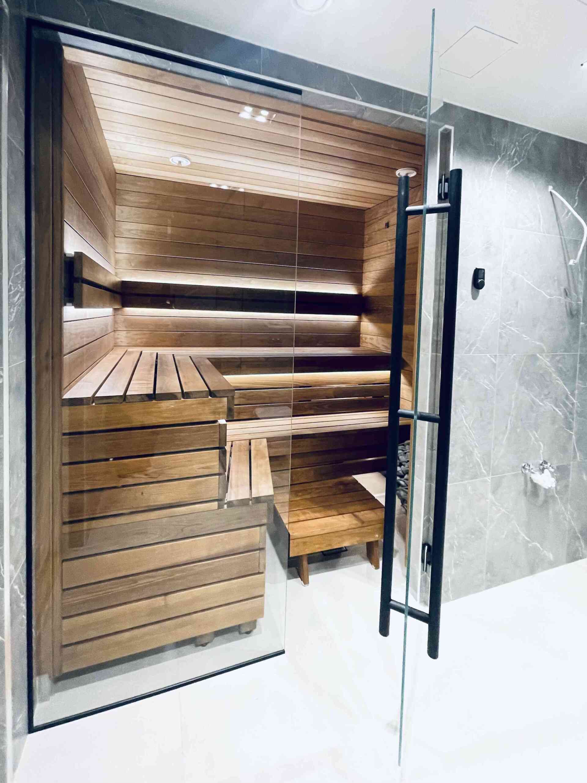 Sauna klaassein sauna klaasuks