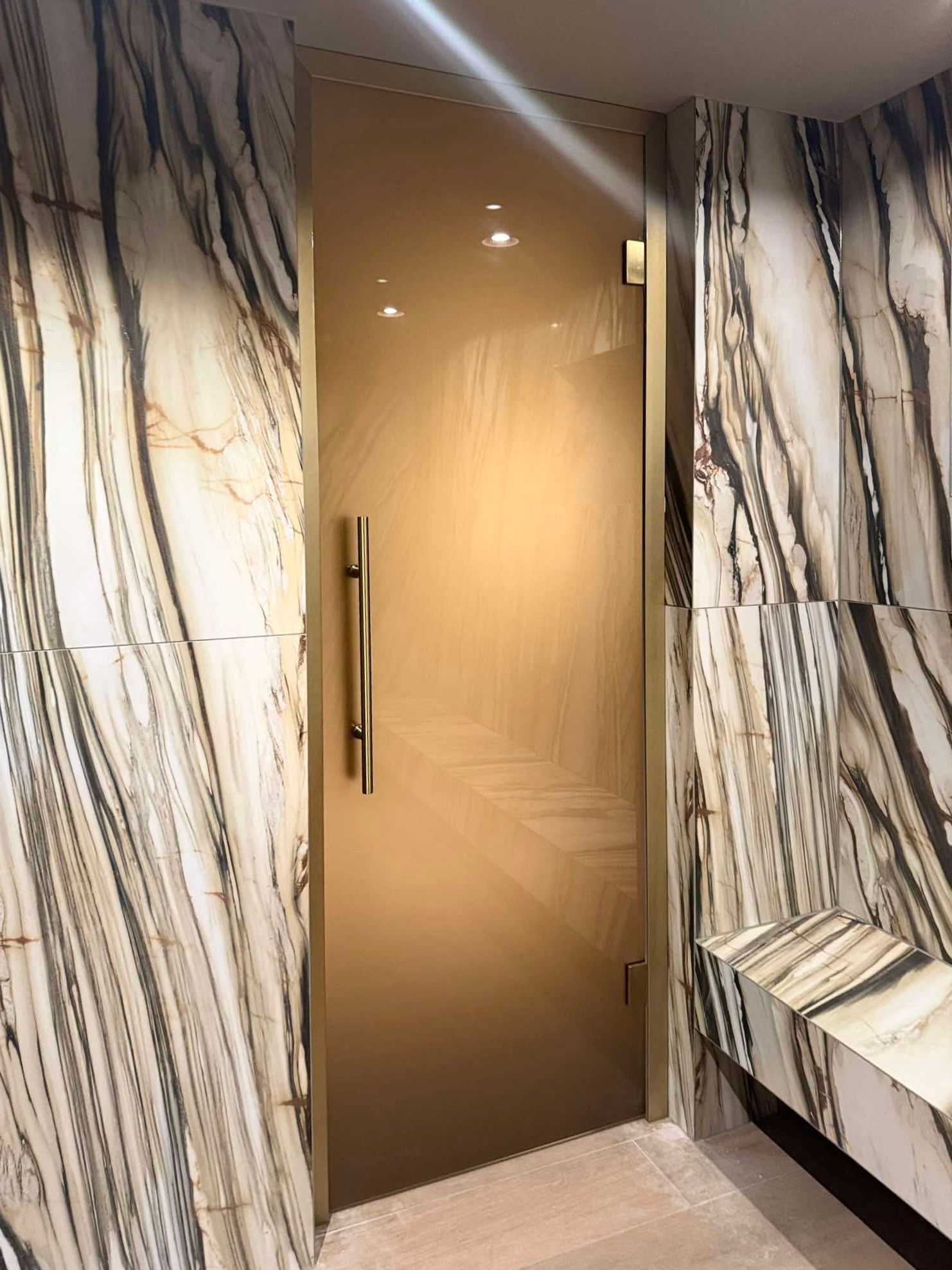 Sauna klaasuks, saunauks leiliruumi uks, aurusaunauks saunauks lengis