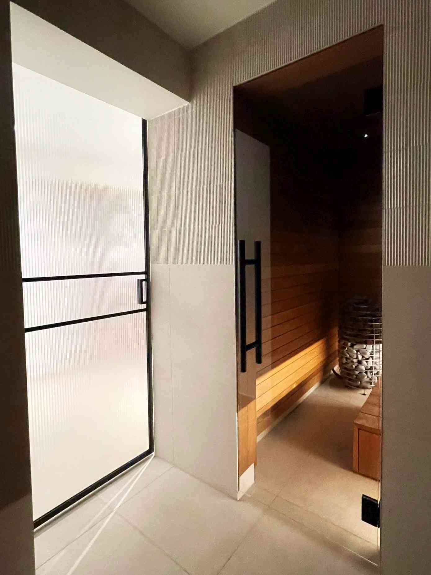 sauna klaasuks, saunauks klaas