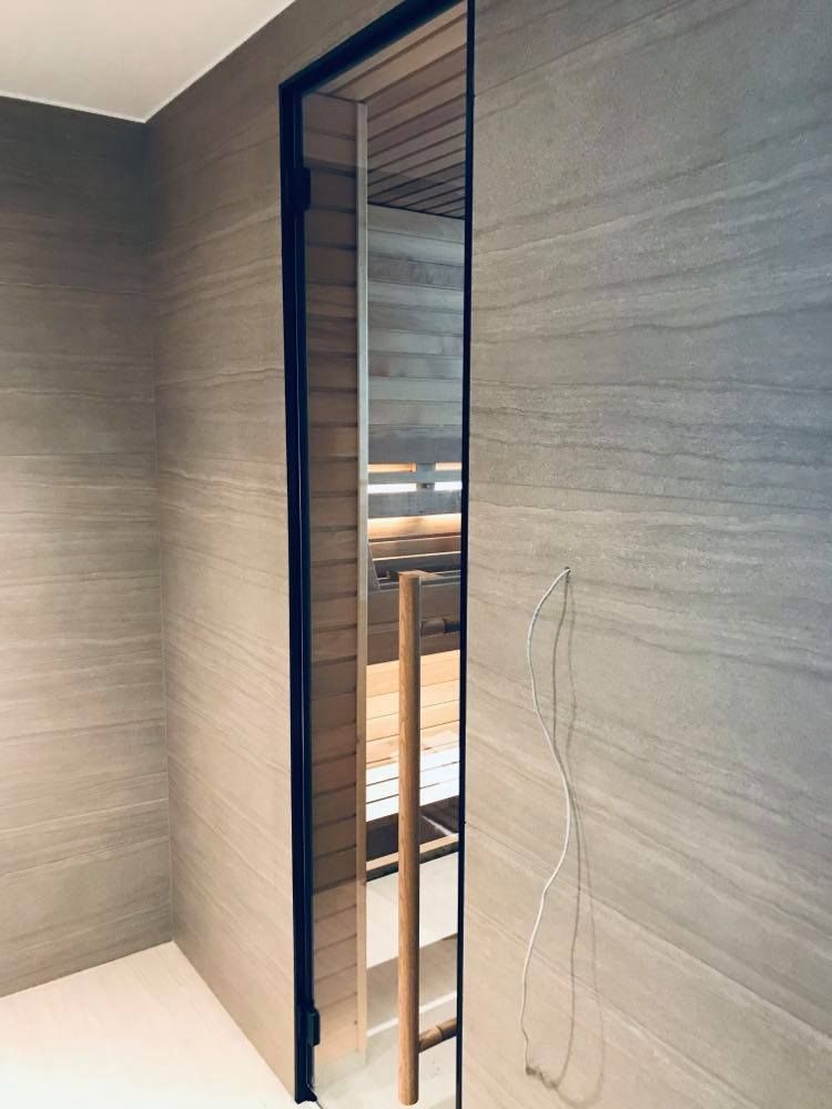 sauna klaasuks, leiliruumi klaasuks laineline klaas flutes laineklaas