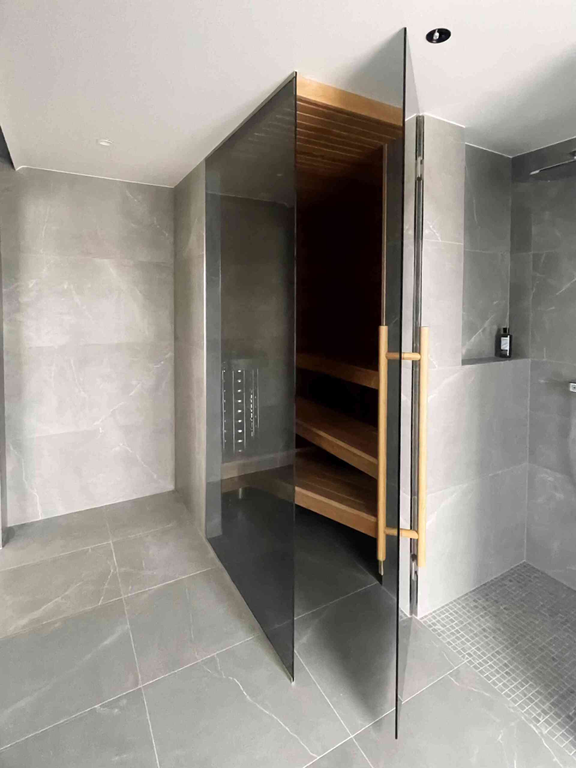 Saunaklaasid. Sauna klaasseinad, sauna klaasuks