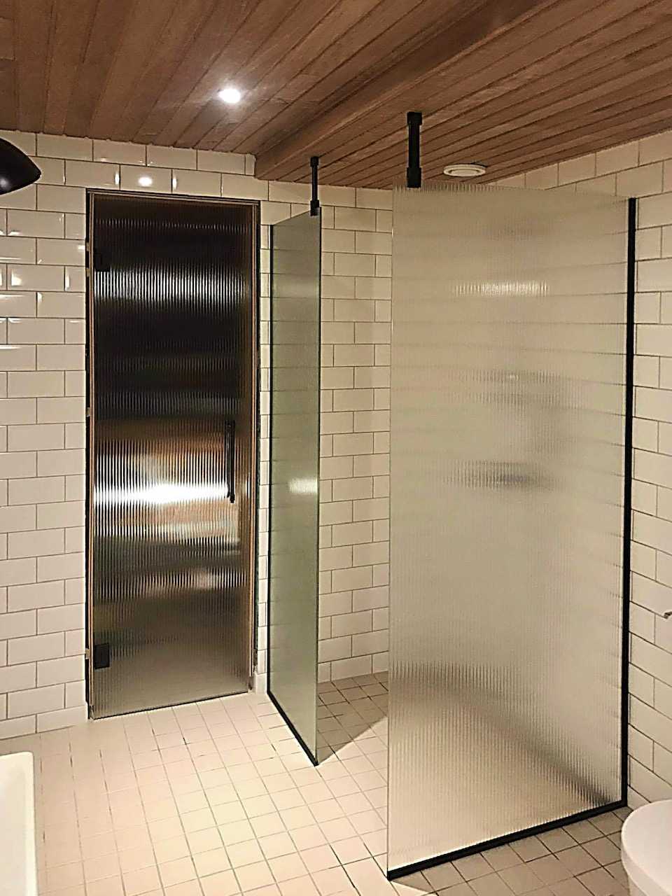 Jooneline musterklaas flutes dušisein