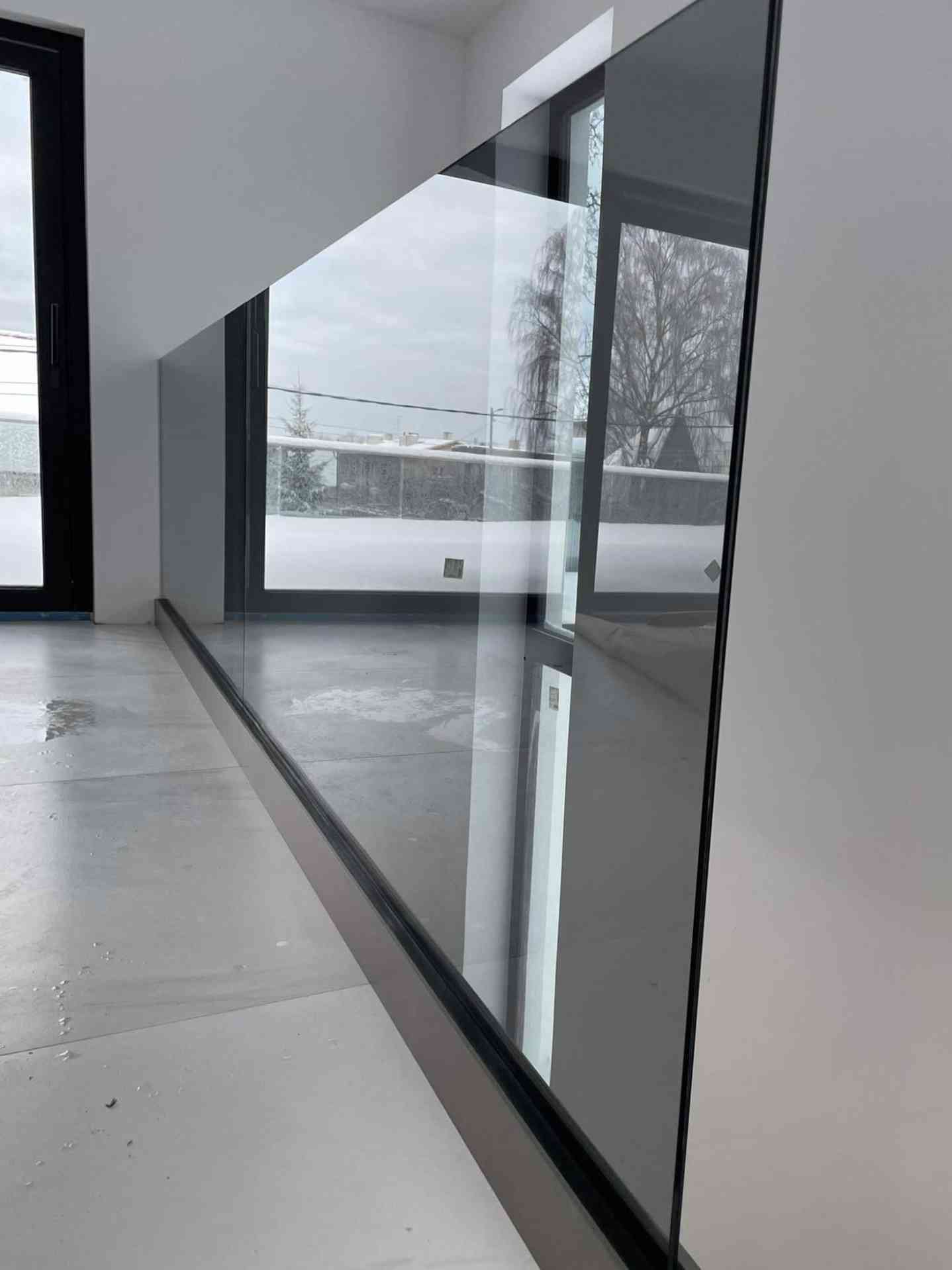 Piirdeklaasid, klaaspiirded, rõdupiirded