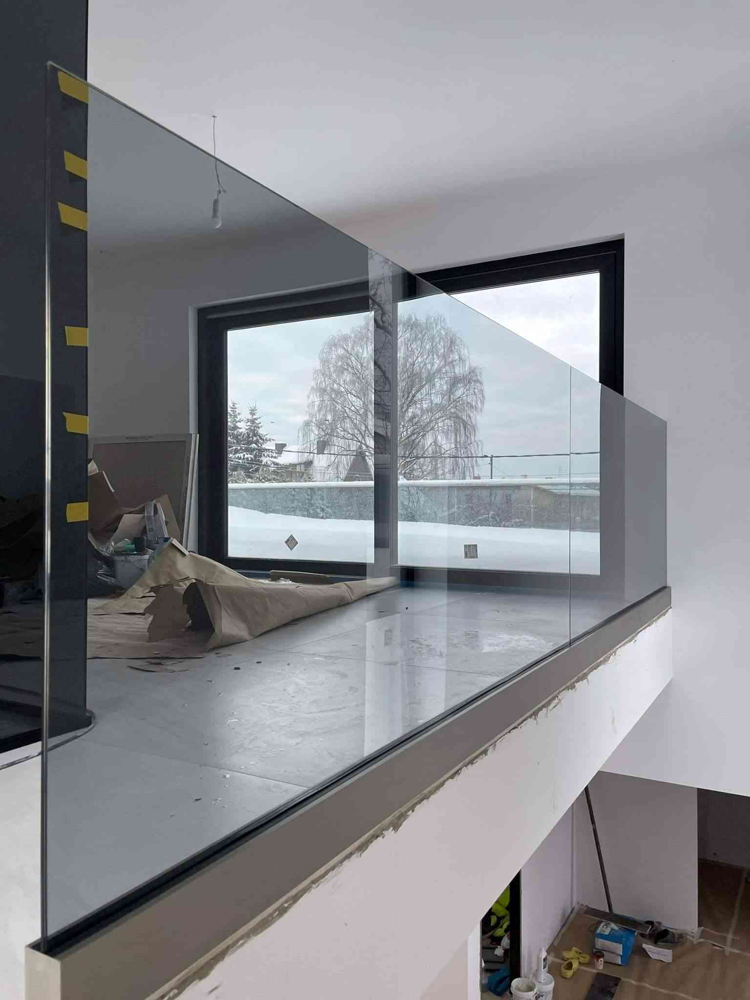 Piirdeklaasid, klaaspiirded, rõdupiirded