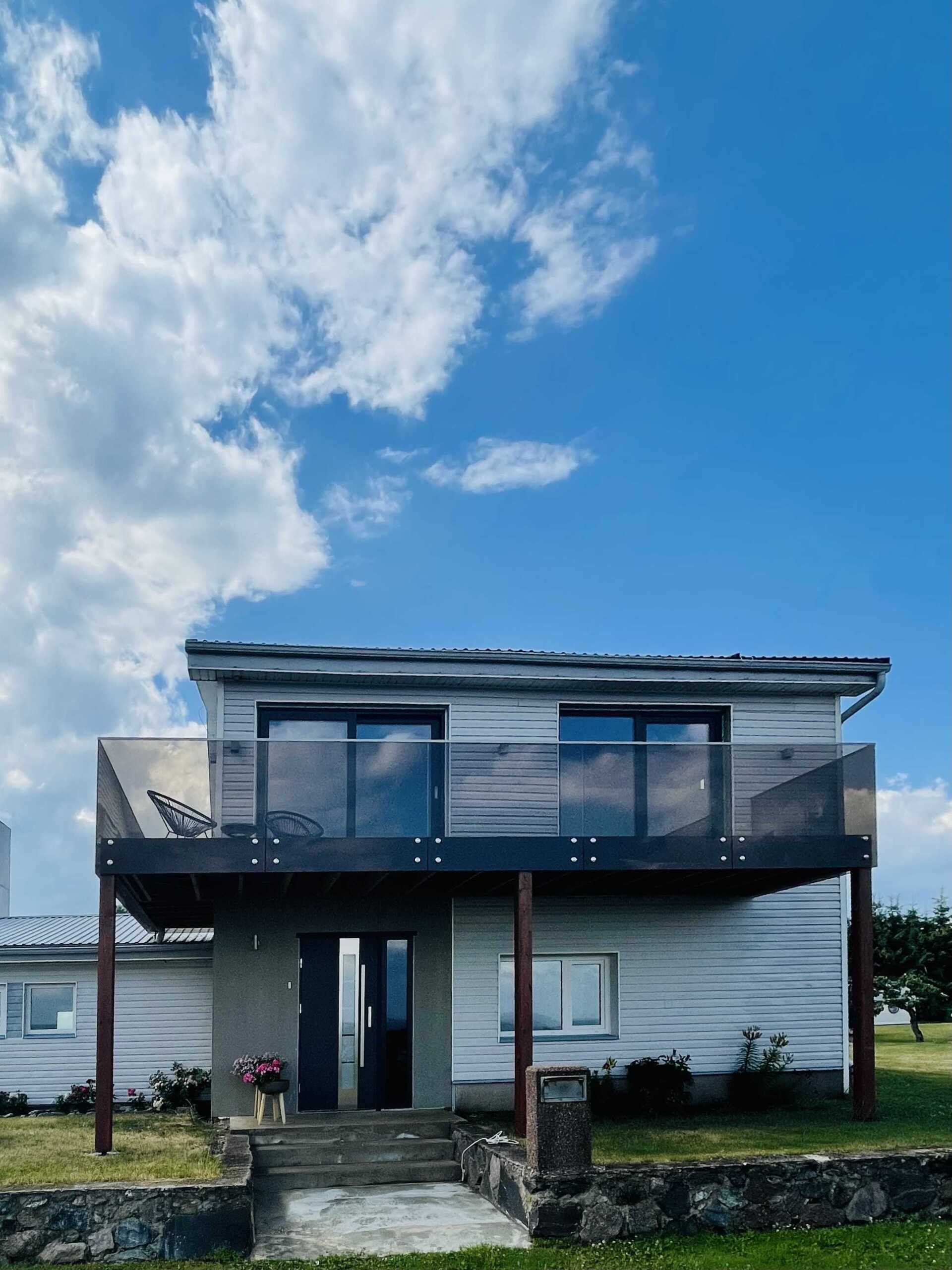 Piirdeklaasid, klaaspiirded, rõdupiirded