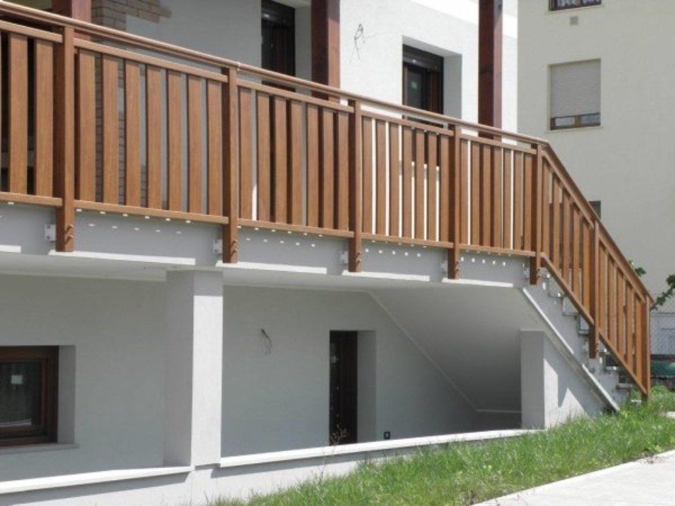 ringhiera in legno
