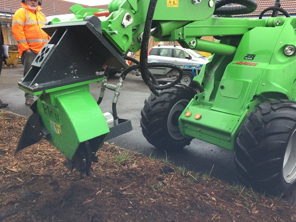 Avant loader Stump grinding Leeds