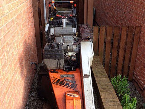 Stump grinder leeds