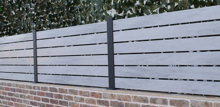 Valla PVC Horizon, imitacion madera en tono gris o madera natural