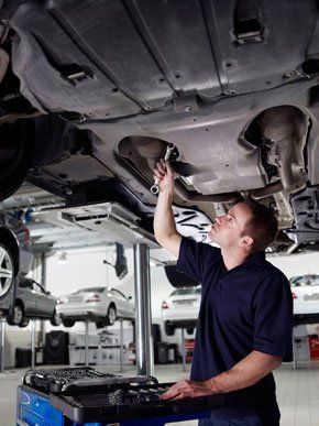 Breakdown recovery - Northampton, Northamptonshire - Woodford Halse Garage Ltd - Garage Services Garage Services