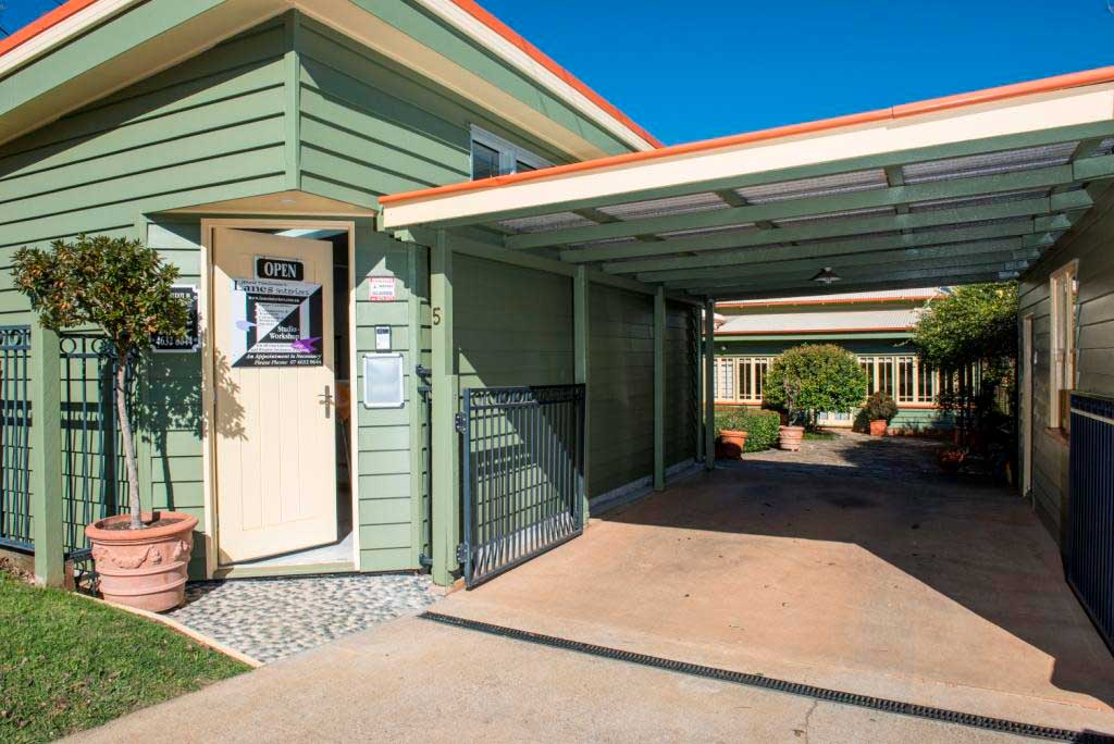 driveway outside house