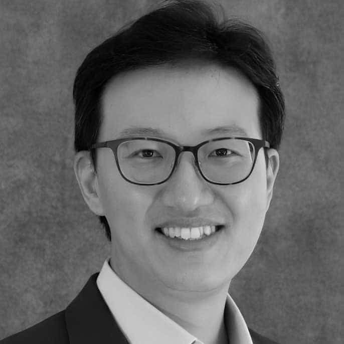 Dr. Tom Huang - Radiologist & Nuclear Medicine Expert