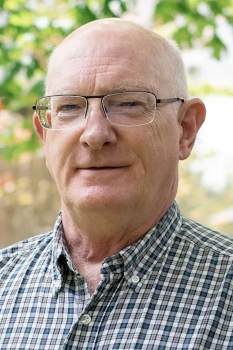 Dennis Barnes