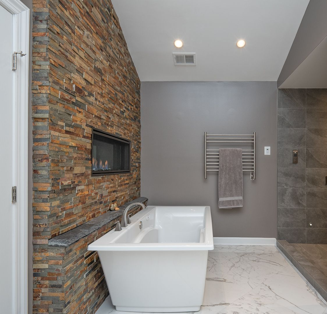 Luxurious Primary Bathroom Builders of Virginia