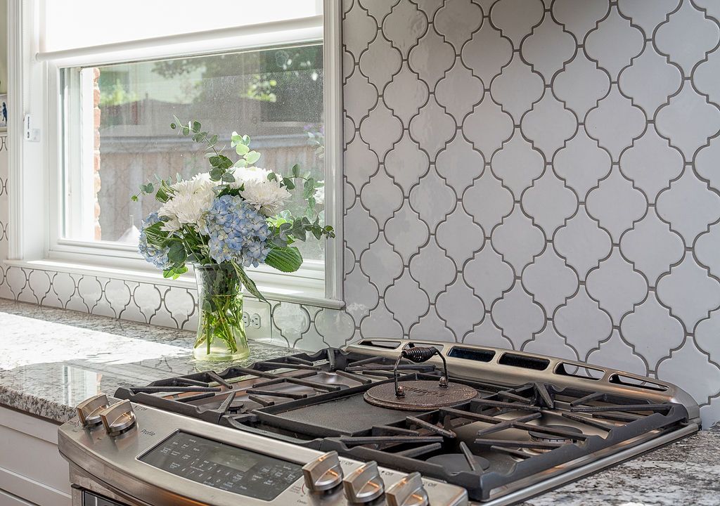 Terrace Dr Annandale VA Interior Kitchen Stove