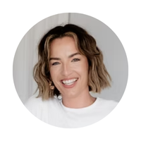 Dr Nici Sweaney