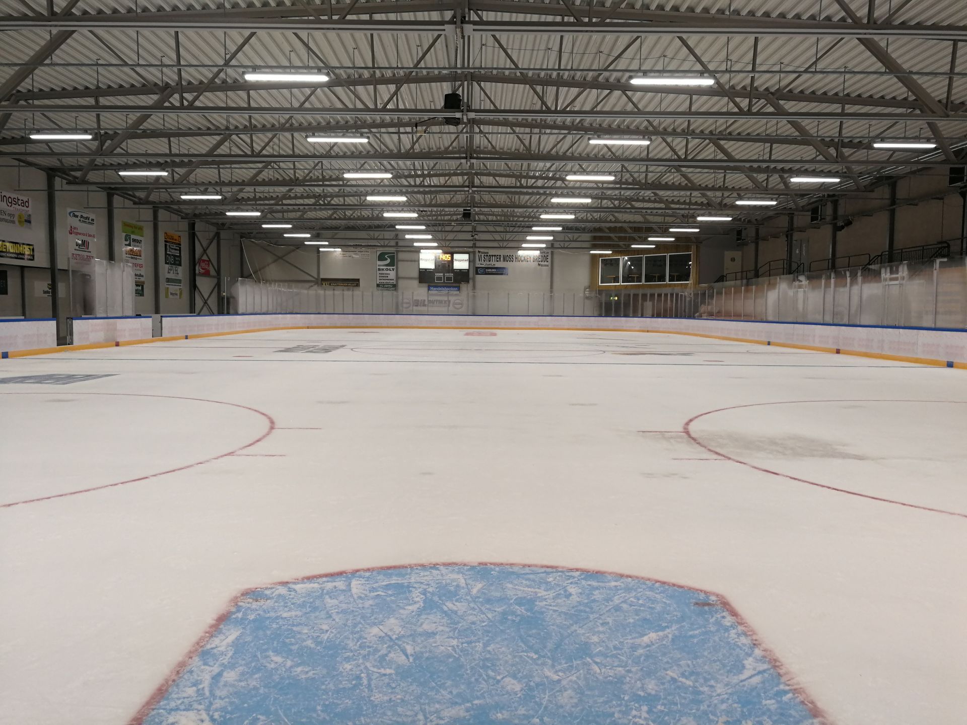 Adapti - Belysning for idrettshaller