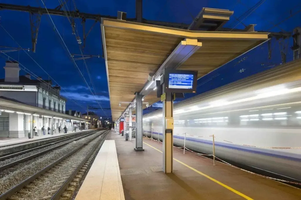 Belysning for togstasjoner