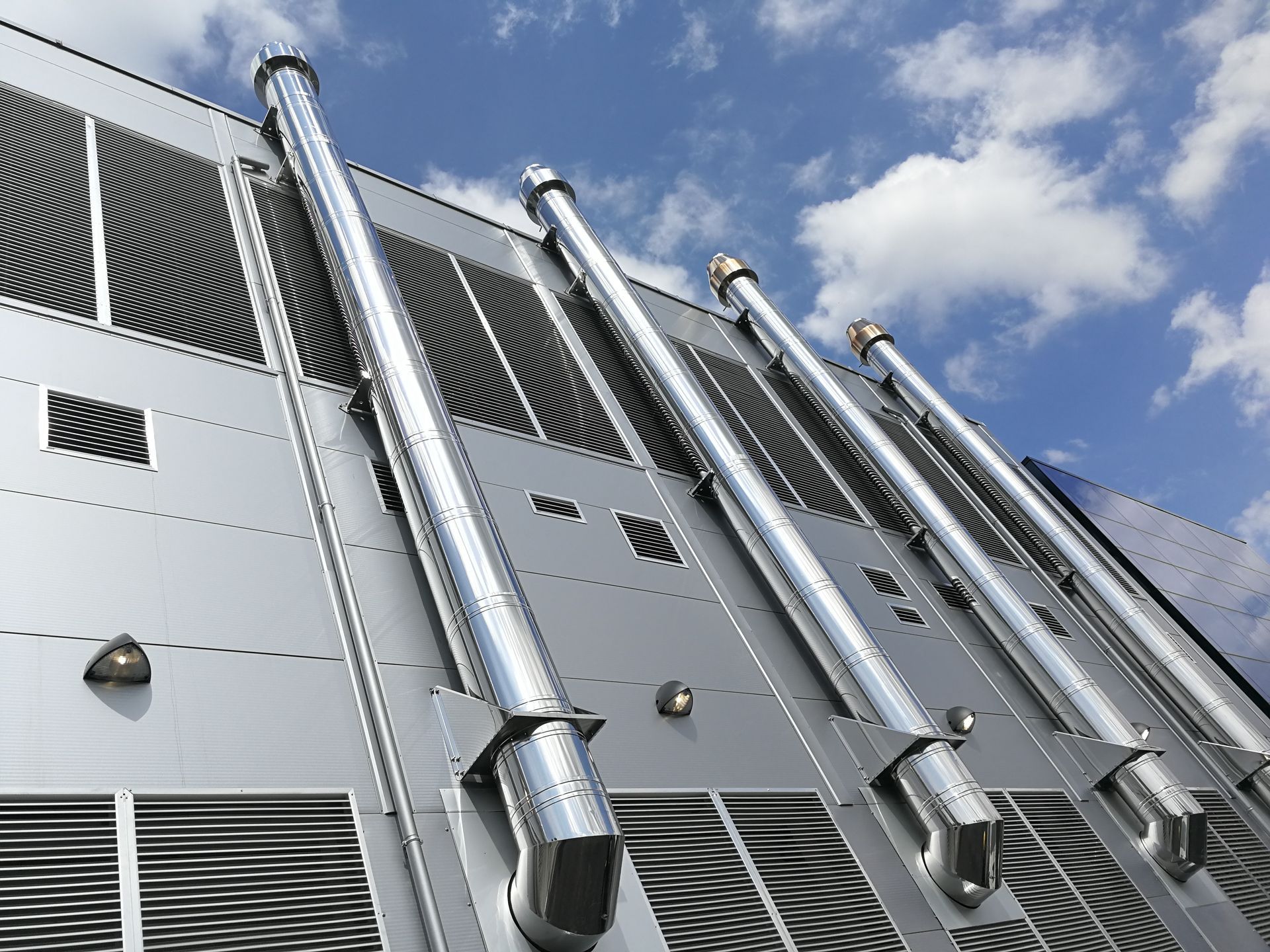 Adapti - Belysning for datasenter