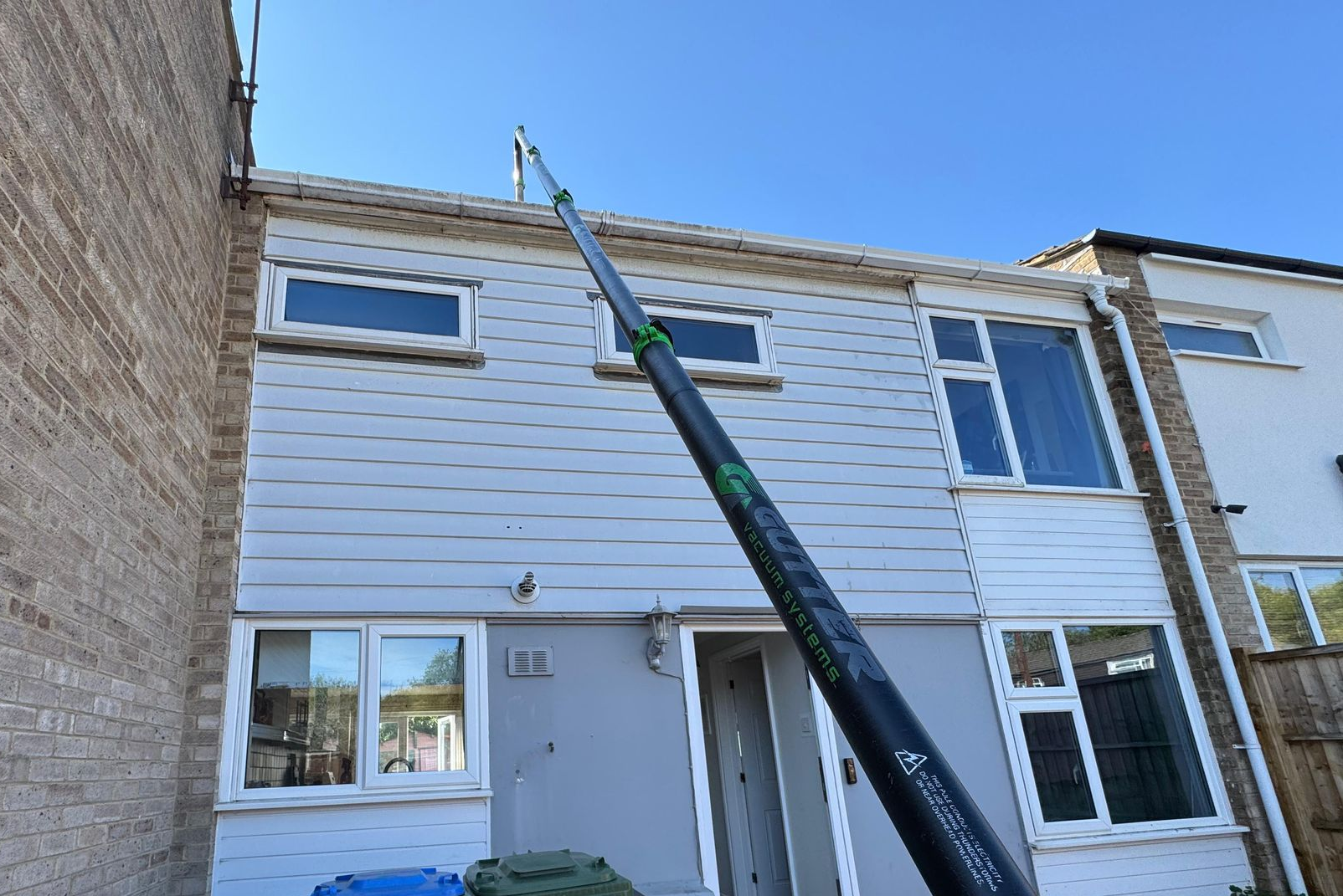 Gutter cleaning with water