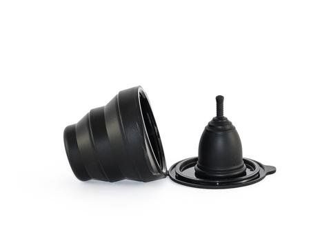 A black cup and a black cup with a lid on a white background.