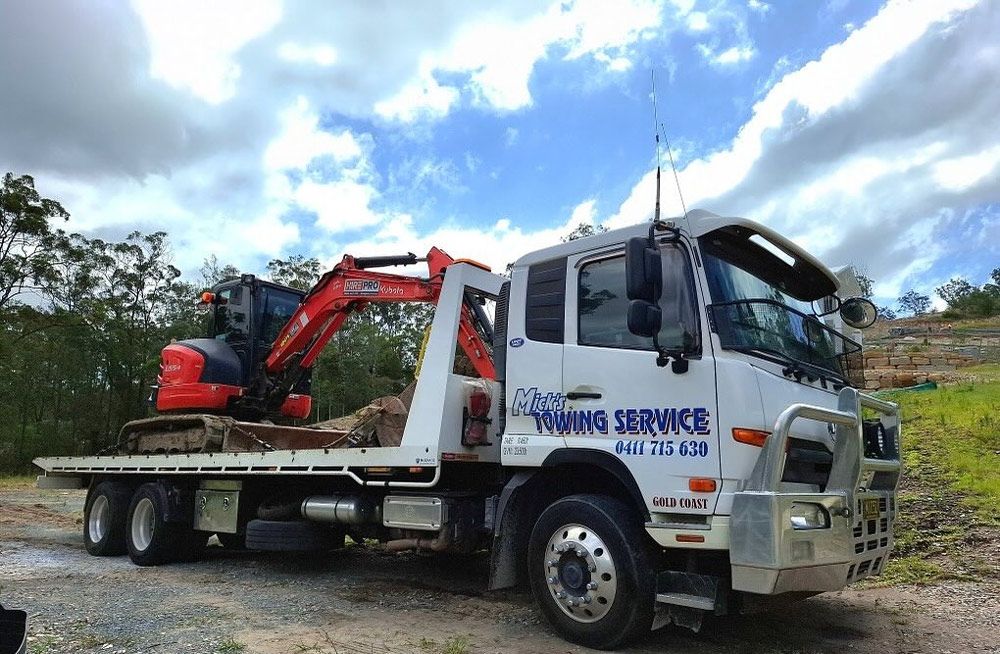 An Ongoing Heavy Towing In Gold Coast