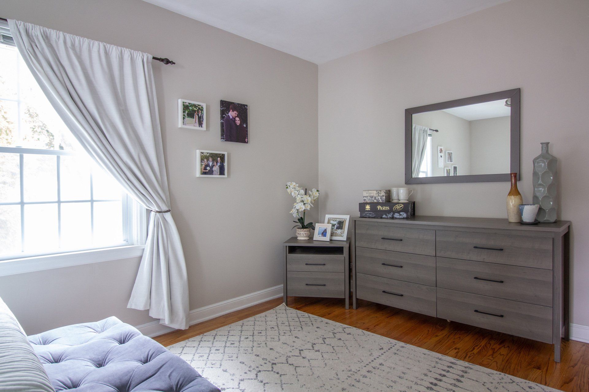 Newburg house dresser