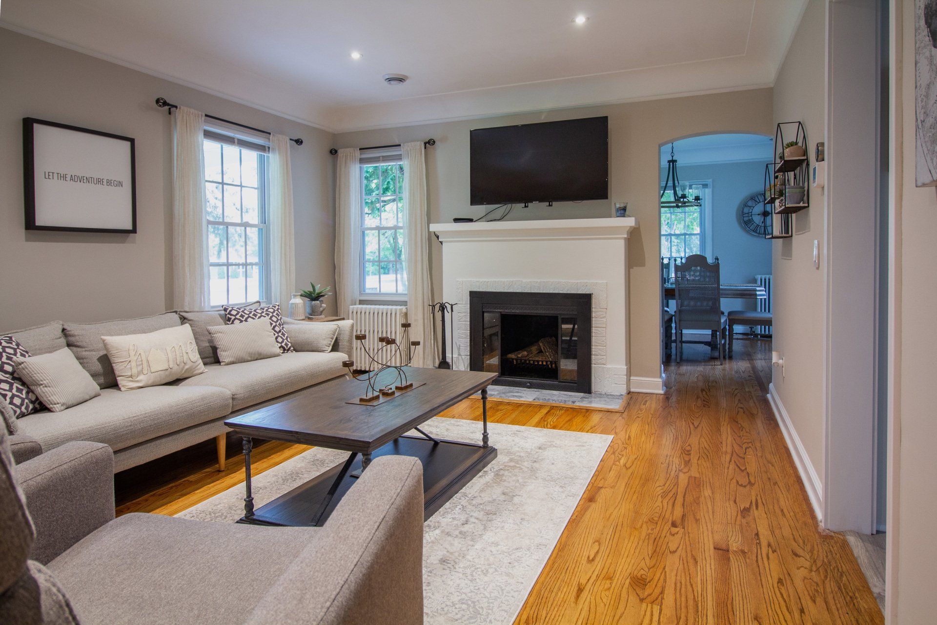 Newburg house living room