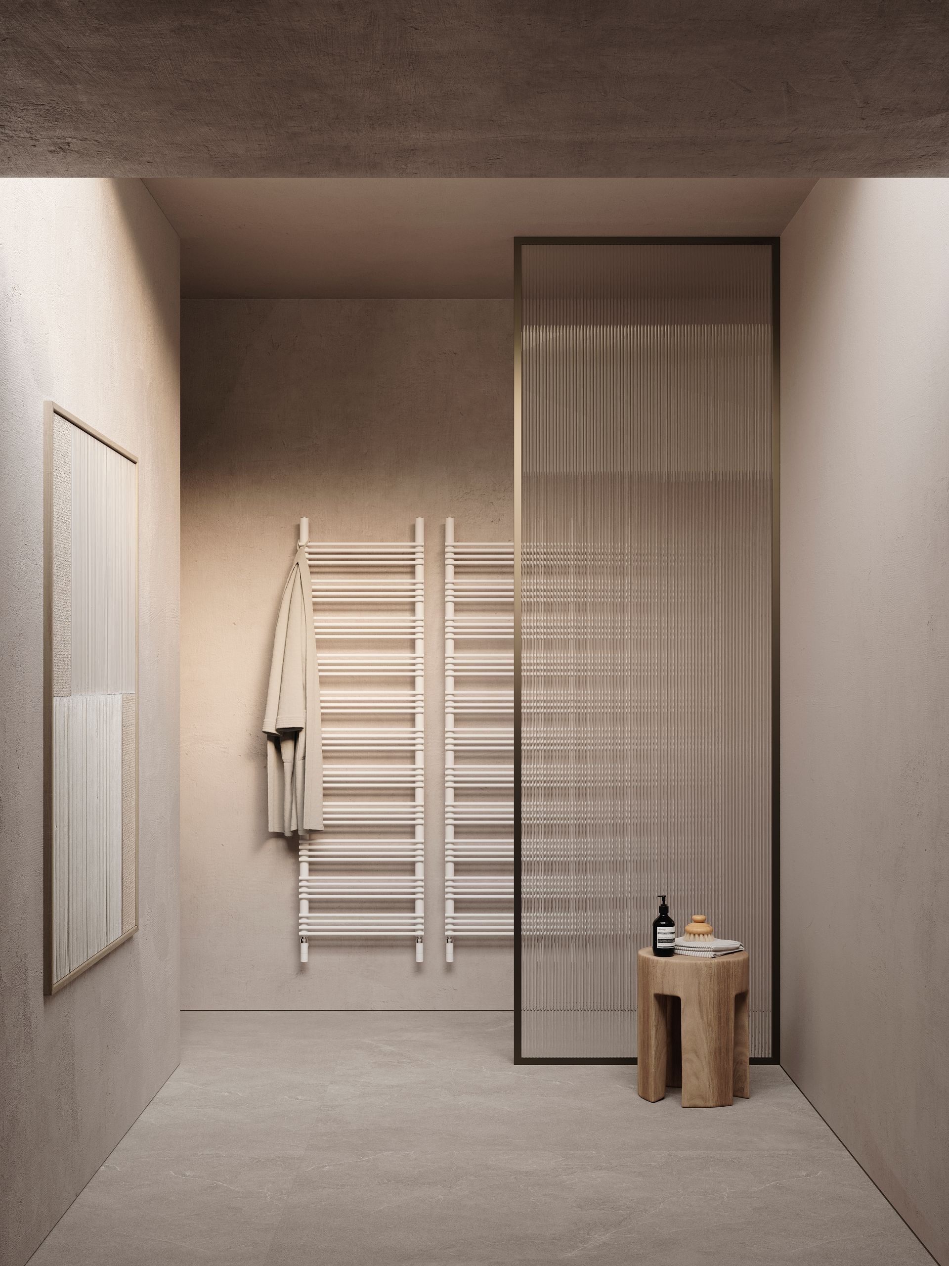 Douche à l'italienne, paroi de douche fixe, verre gaufré, radiateur sèche serviette design, salle de bain épurée