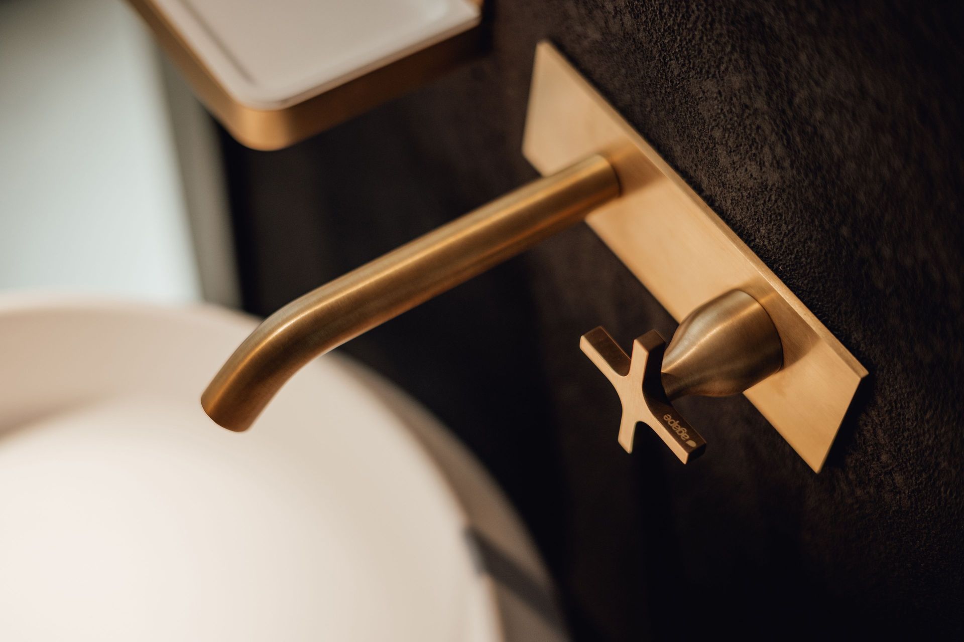 MITIGEUR MEMORY AGAPE
MITIGEUR MURAL AGAPE
Mitigeur encastré AGAPE
Mitigeur lavabo croisillons 