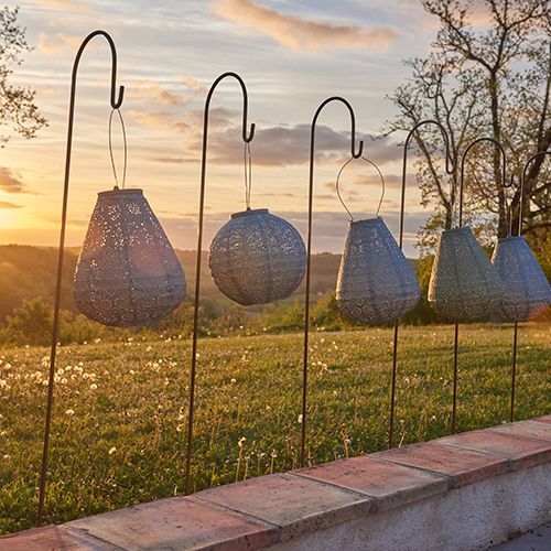 Outdoor Lantern, Solar Light, Adelaide Solar Light, Adelaide Solar, Adelaide Lantern, Adelaide Lumiz Lantern, Lumiz Lantern
Somerton Park, SA — The Outdoor Scene