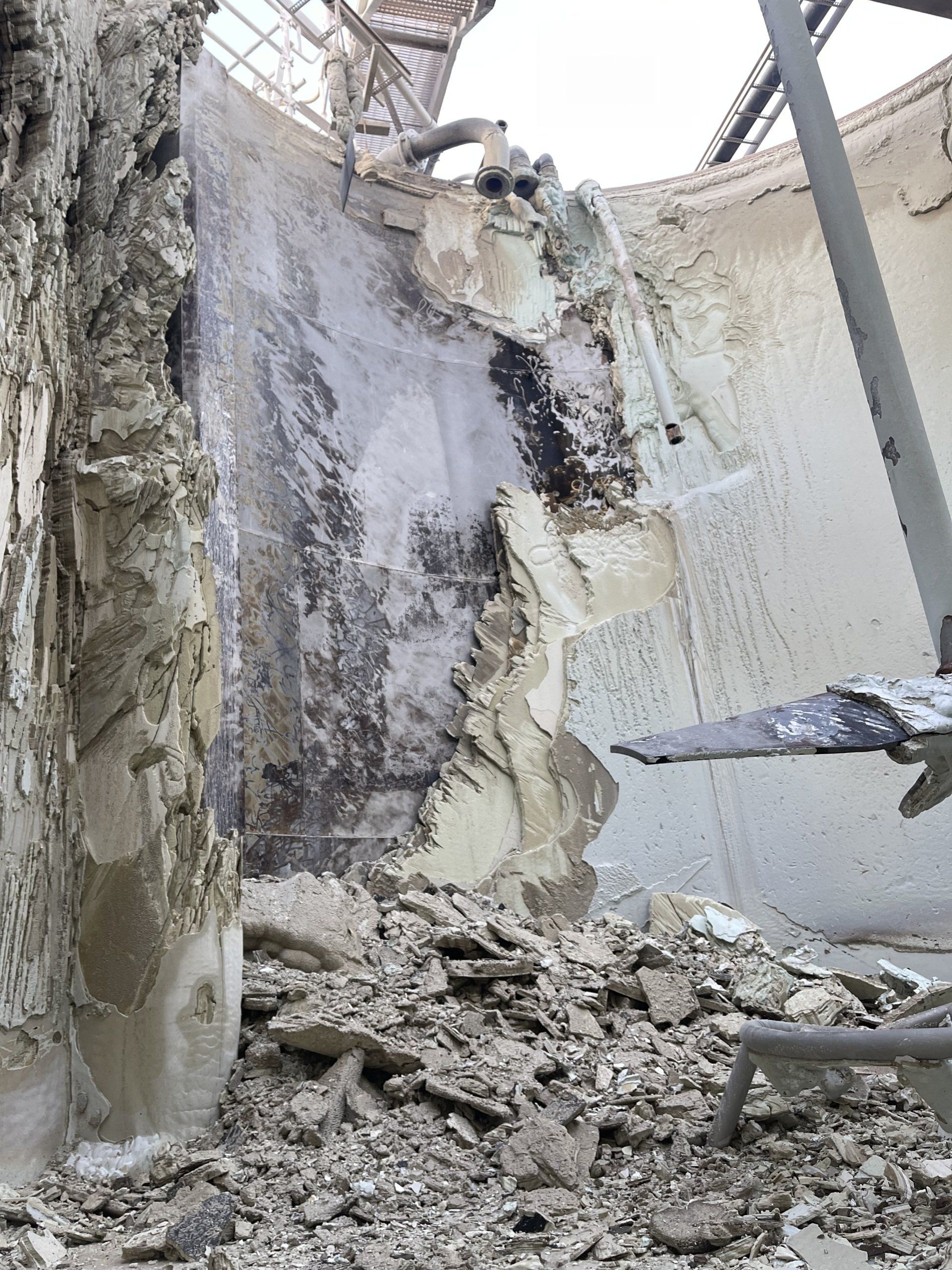 Partly Cleaned Inside Of Tank — Sav’s Plumbing in Mount Isa, QLD