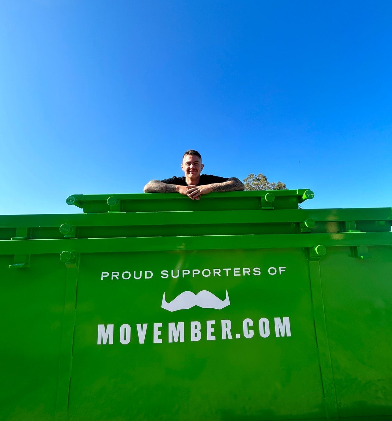 Bin Master truck for skip bins