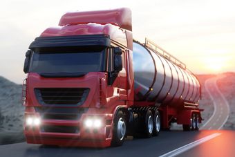 camion per trasporto carburante