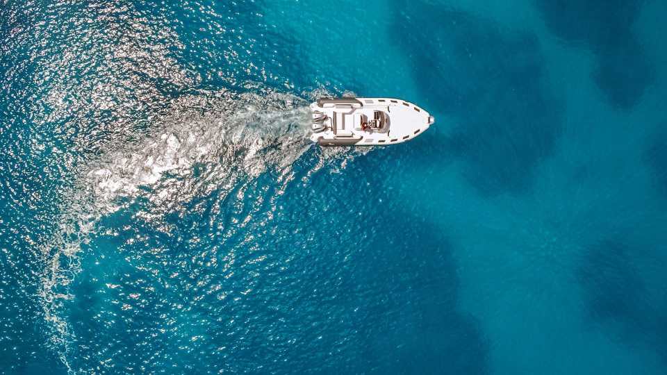 Motoscafo visto dall'alto