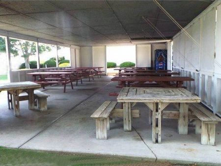 Photo of Woody Ridge Dinning Area in Shelby OH