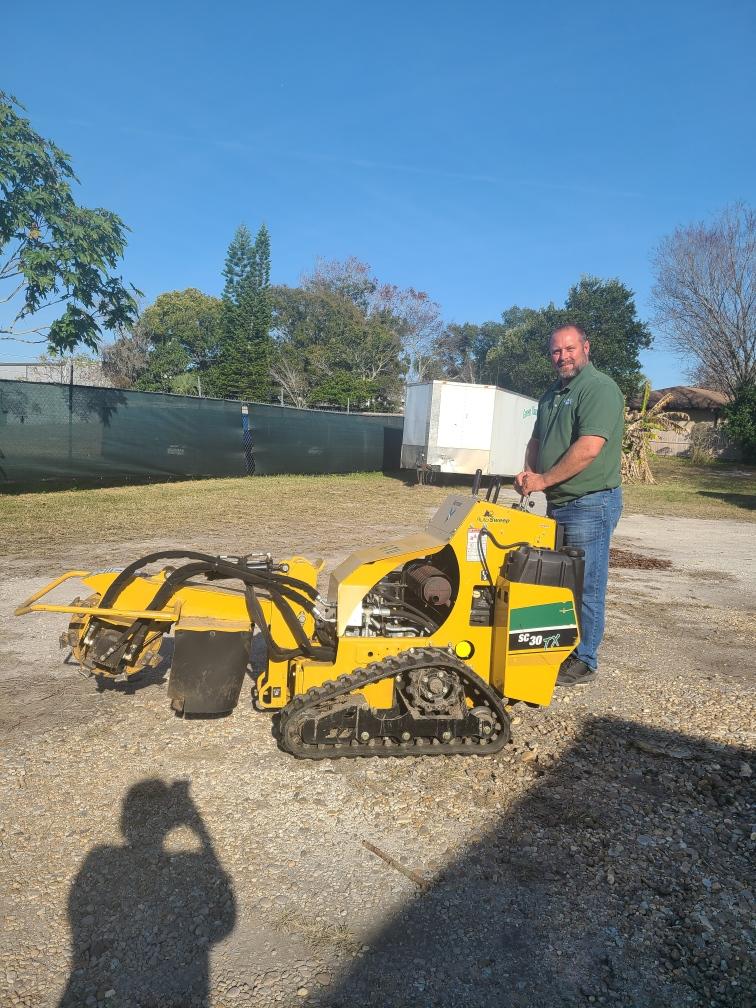 Stump Removal Machine — Port Richey, FL — Green Thumb Unlimited