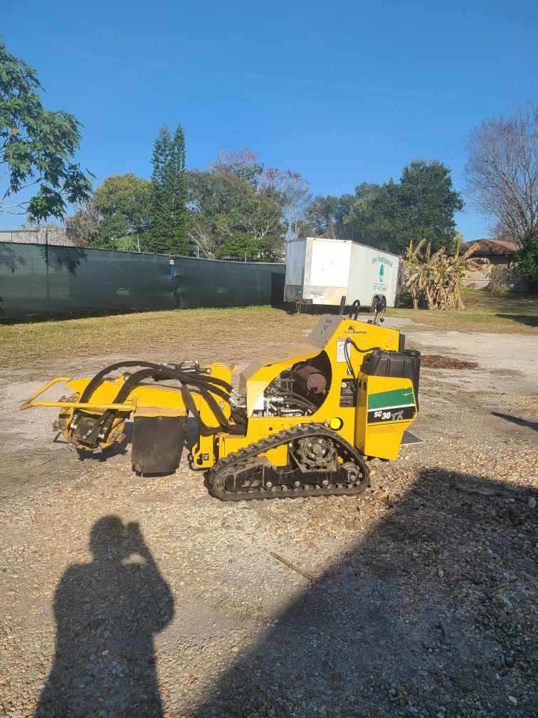 Stump Grinding — Port Richey, FL — Green Thumb Unlimited