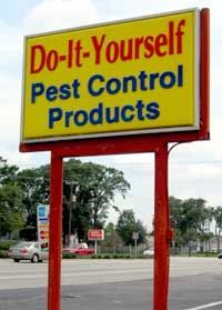 A yellow sign that says do-it-yourself pest control products