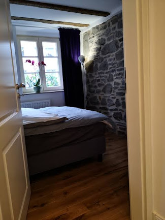 Kleines Schlafzimmer in der alten Schmiede