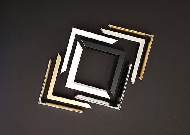 Cornice bianco e nero