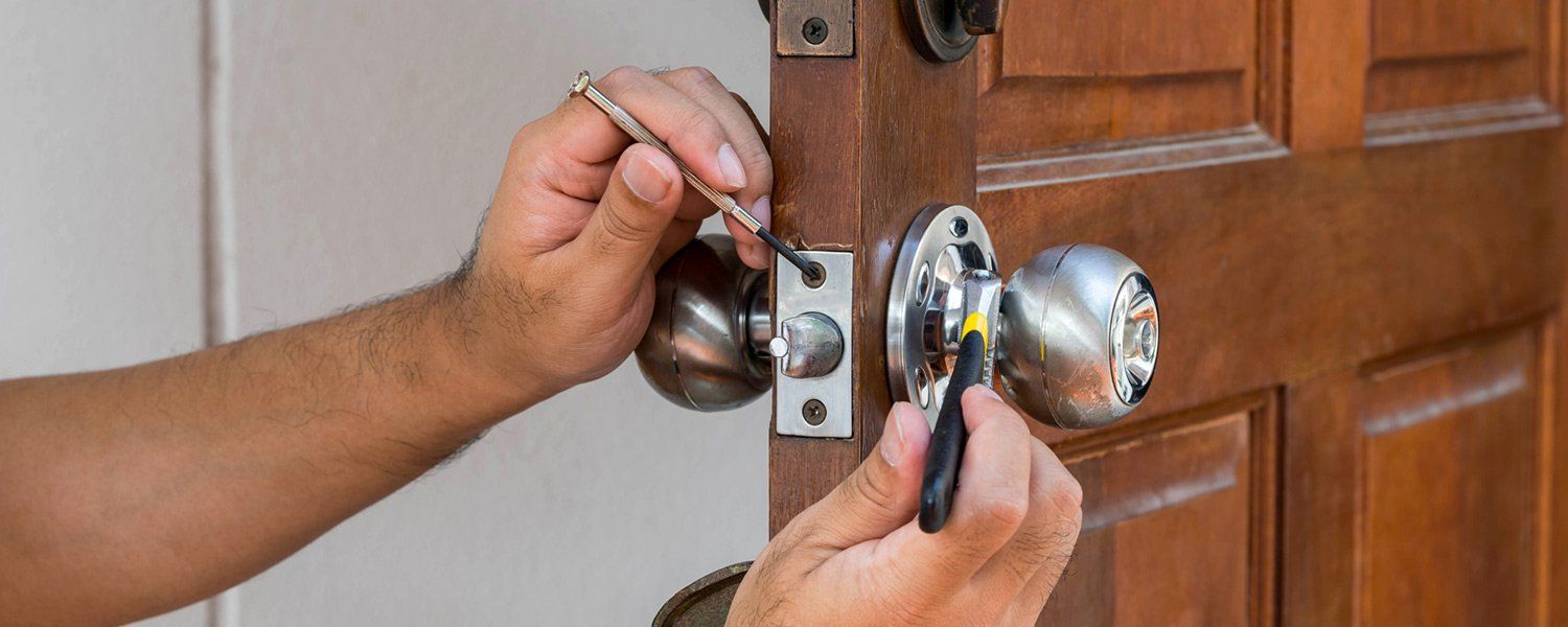 Locksmith Company Colonial Heights & Petersberg, VA Colonial