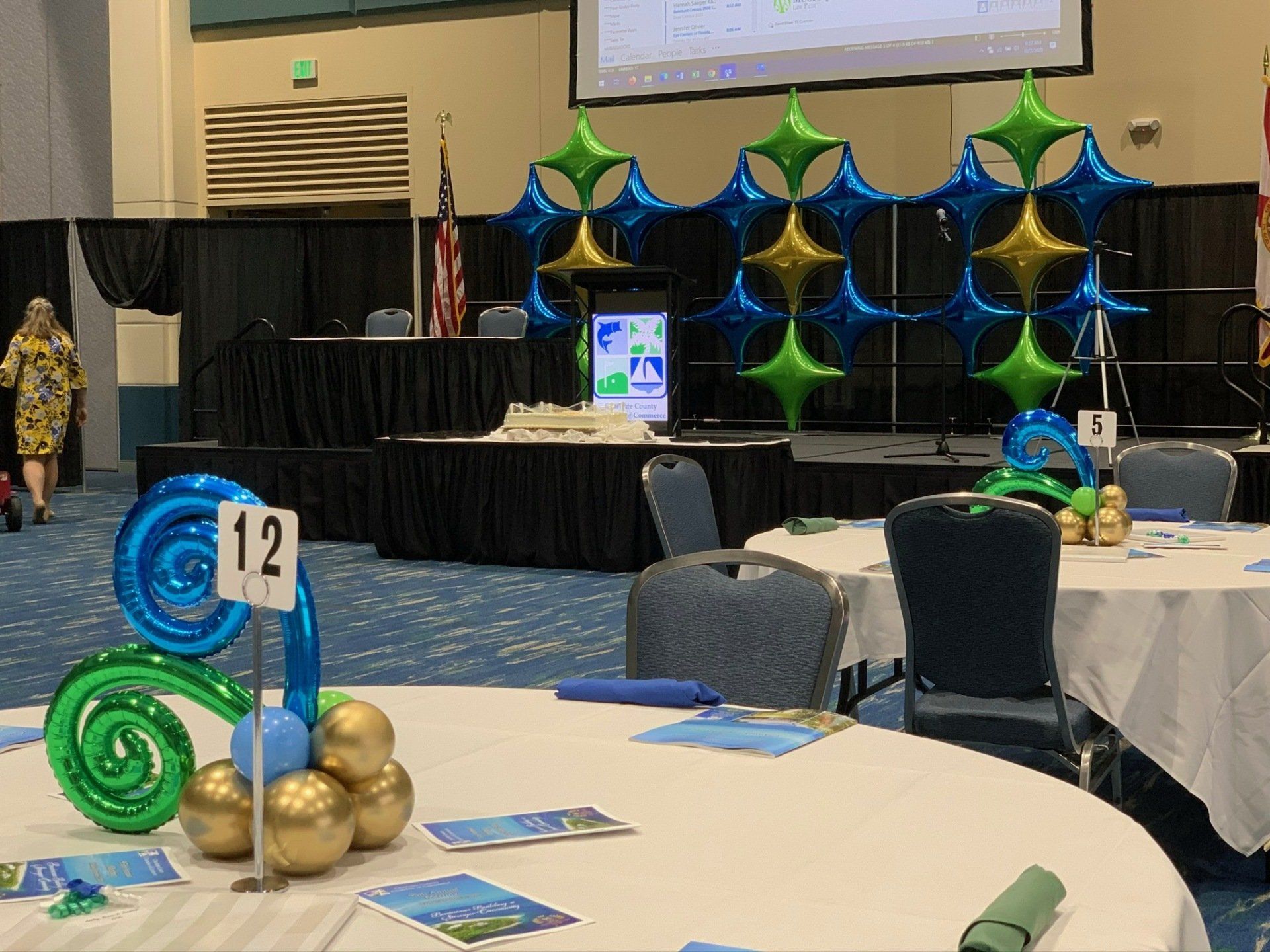 award banquet balloon decorations