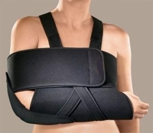 presidio ortopedico per l'immobilizzazione della spalla